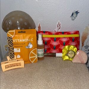 Clinique Colorful Skincare & Beauty Set